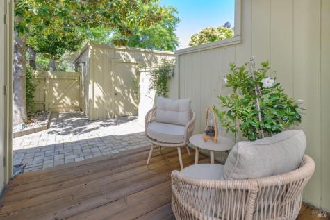 36 Schmidt Lane San Rafael CA 94903