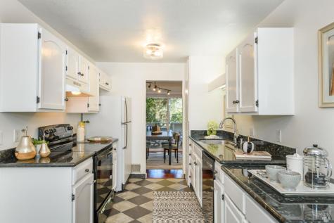 36 Schmidt Lane San Rafael CA 94903