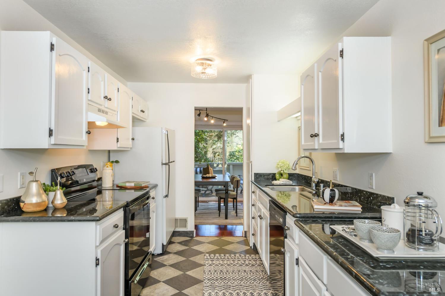 36 Schmidt Lane San Rafael CA 94903
