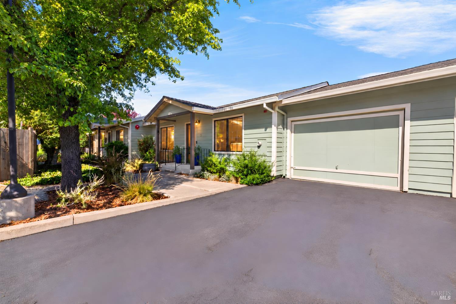21 Natalie Circle Petaluma CA 94952