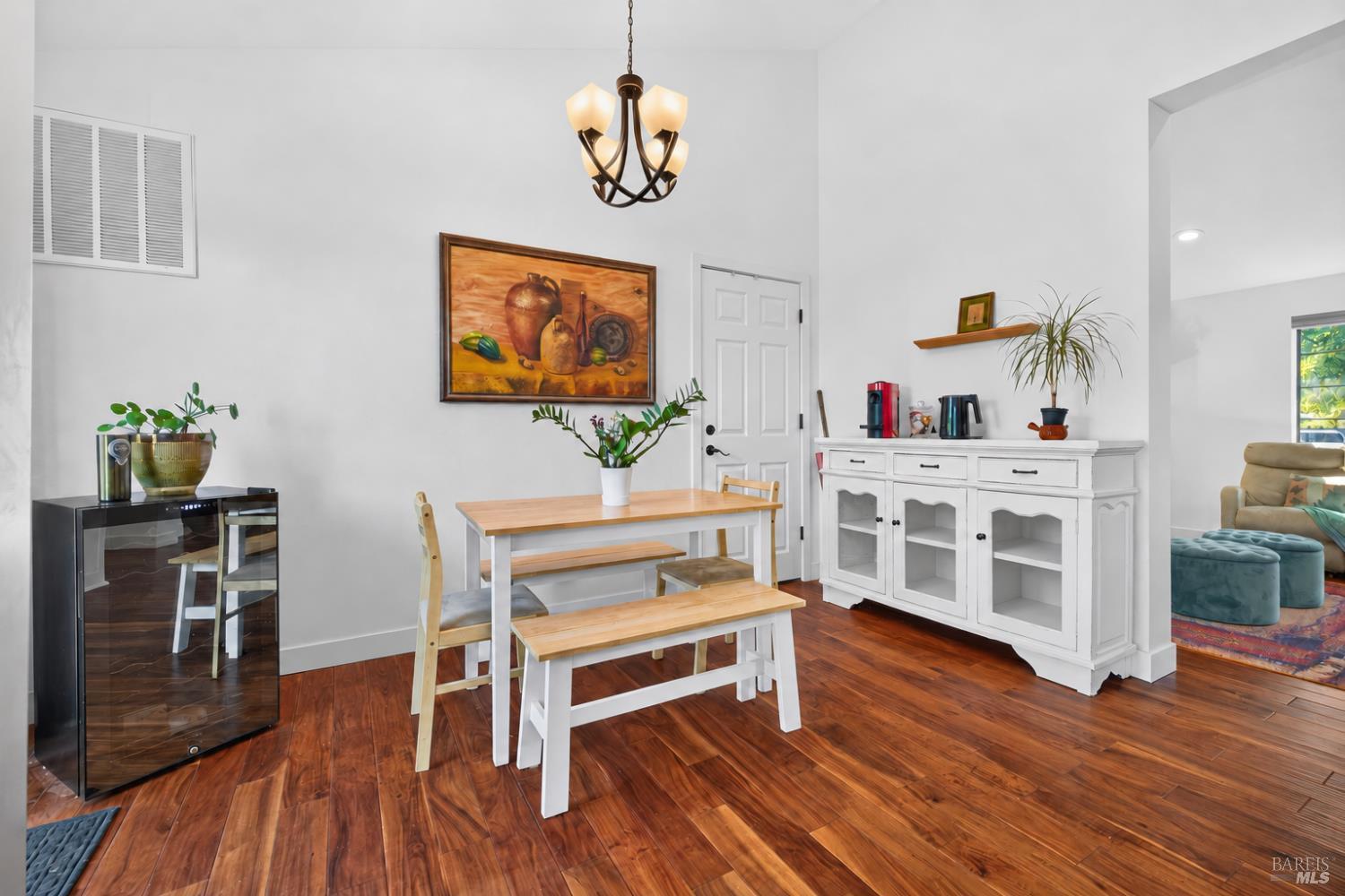 21 Natalie Circle Petaluma CA 94952