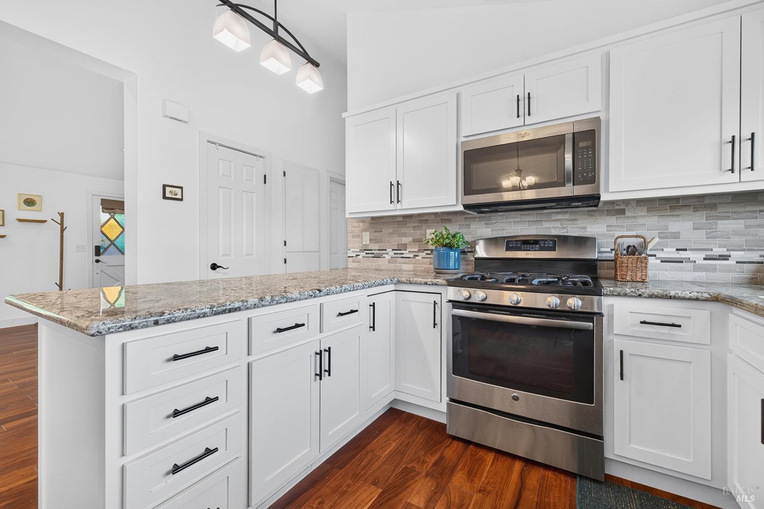 21 Natalie Circle Petaluma CA 94952