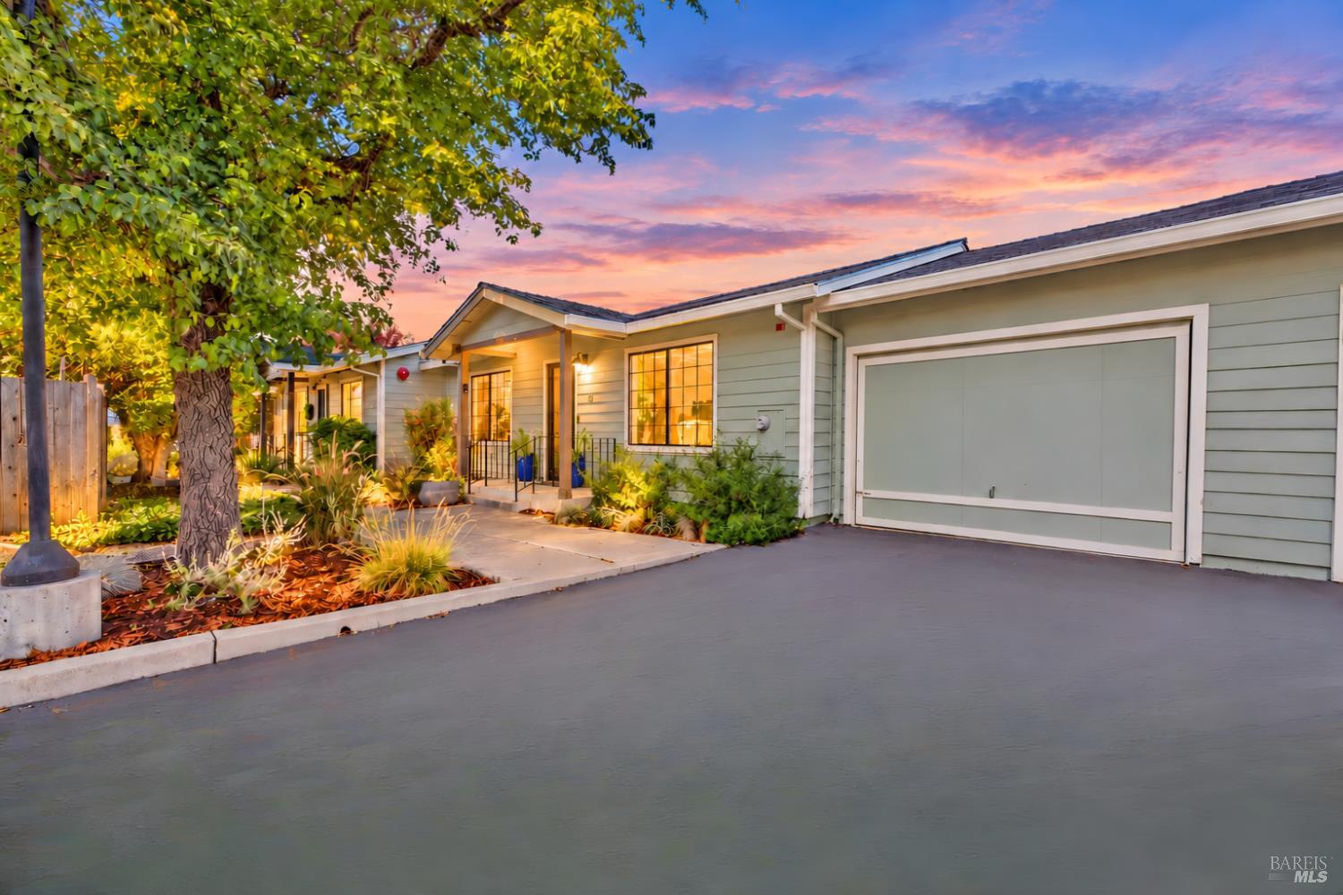 21 Natalie Circle Petaluma CA 94952