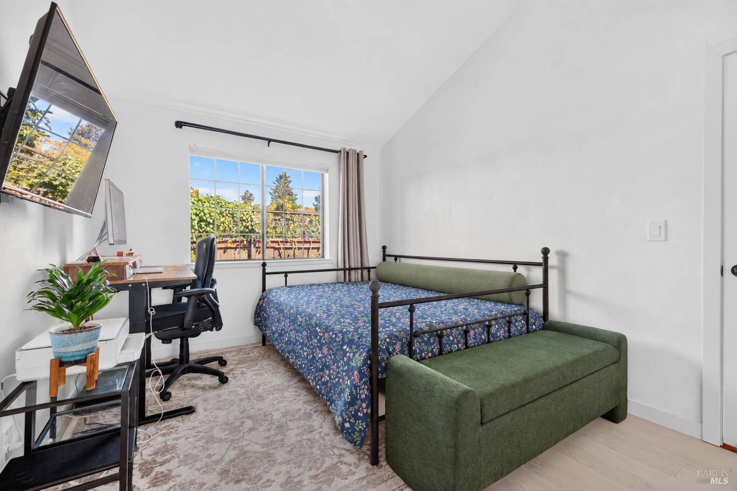 21 Natalie Circle Petaluma CA 94952