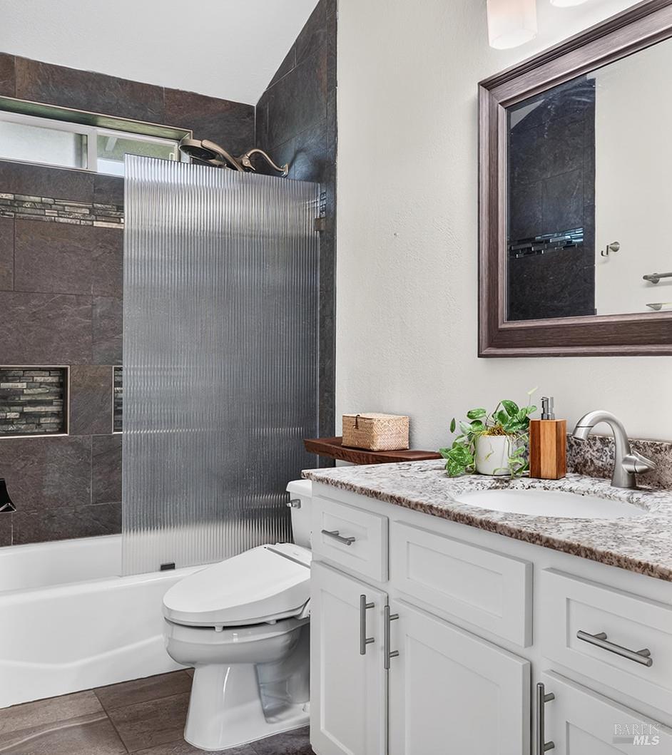 21 Natalie Circle Petaluma CA 94952