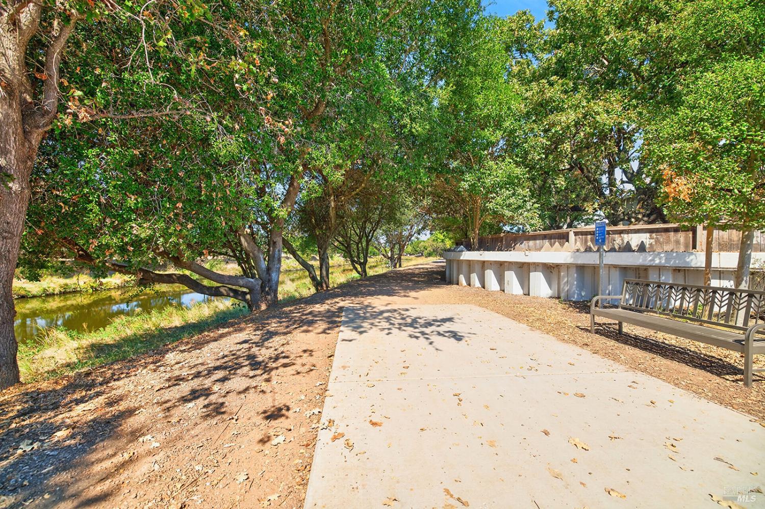 21 Natalie Circle Petaluma CA 94952