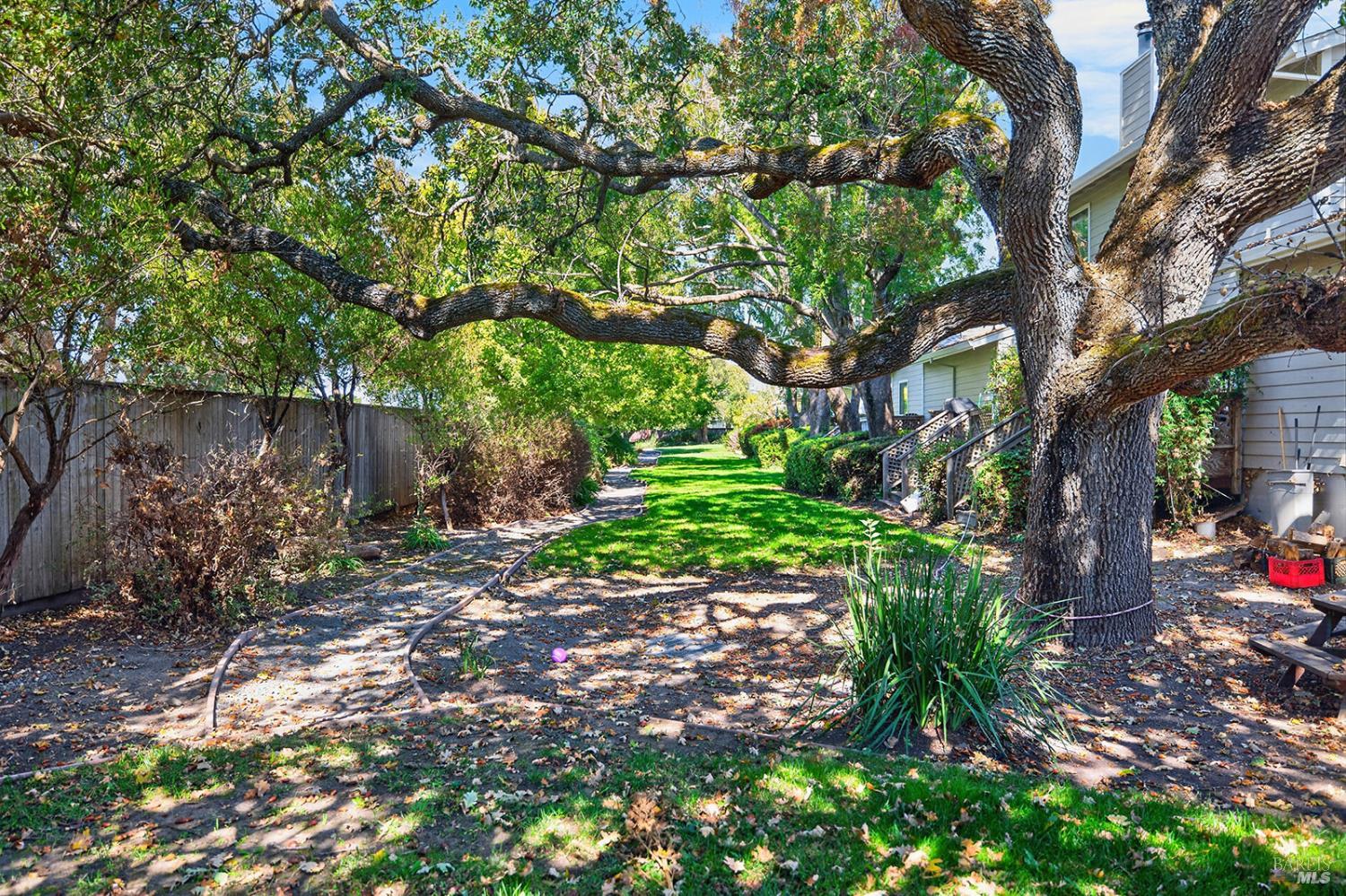21 Natalie Circle Petaluma CA 94952