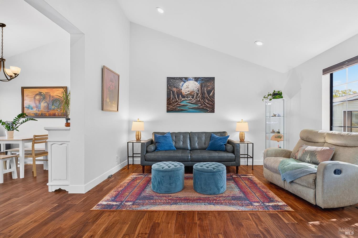 21 Natalie Circle Petaluma CA 94952