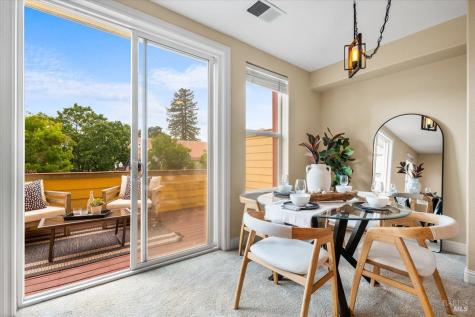 19 Johnson Street Windsor CA 95492