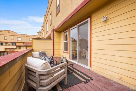 19 Johnson Street Windsor CA 95492