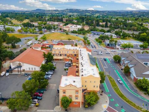 19 Johnson Street Windsor CA 95492