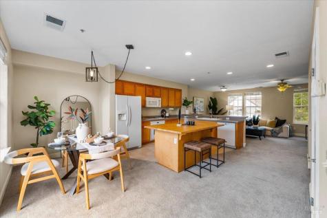 19 Johnson Street Windsor CA 95492