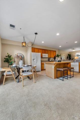 19 Johnson Street Windsor CA 95492