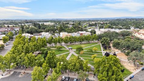 766 Mcclelland Drive Windsor CA 95492