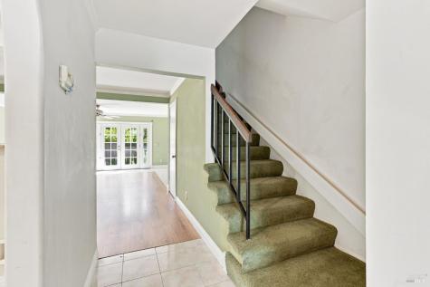 7 Rosemary Court Novato CA 94945