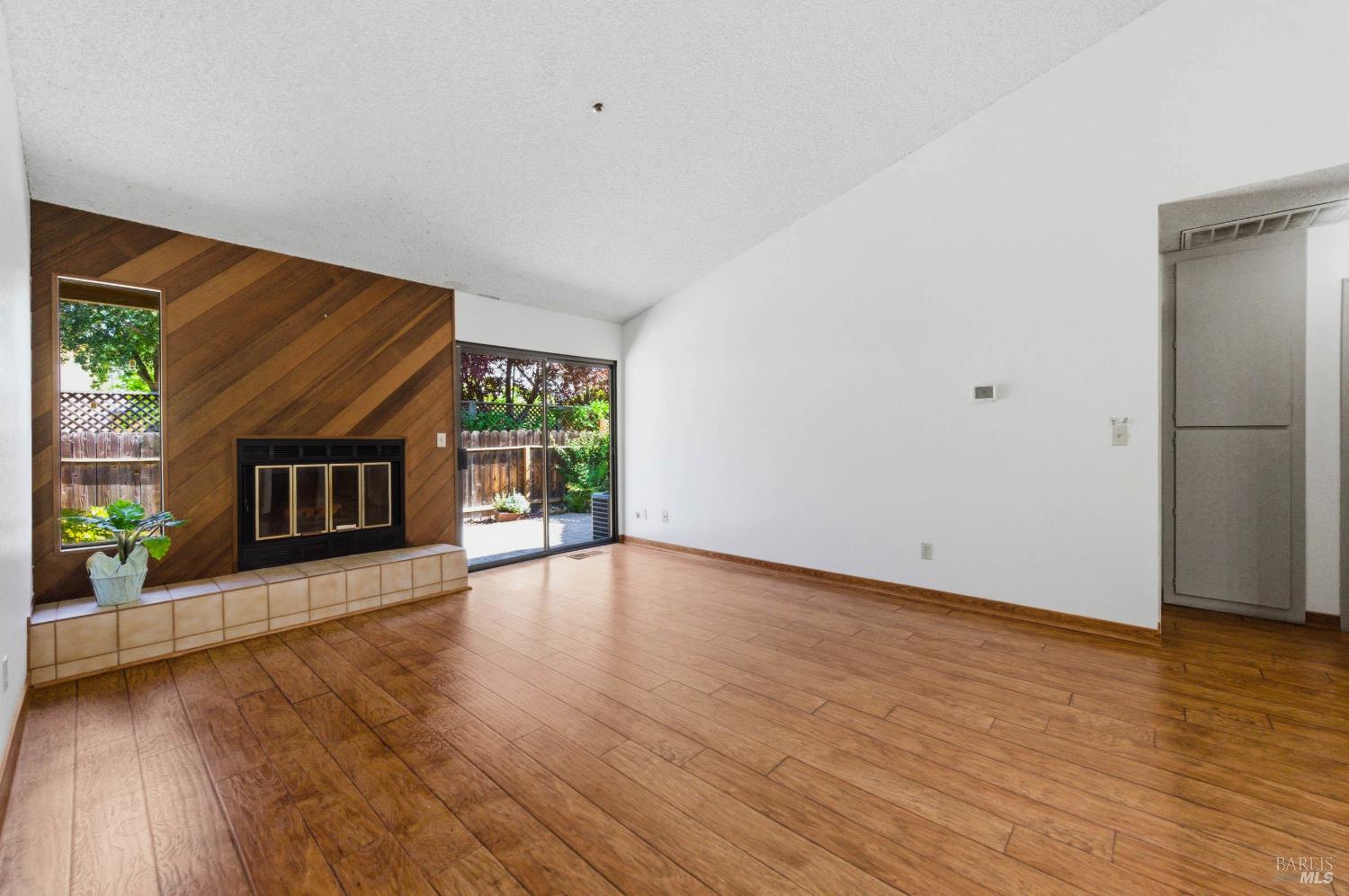 878 Professional Drive Napa CA 94558