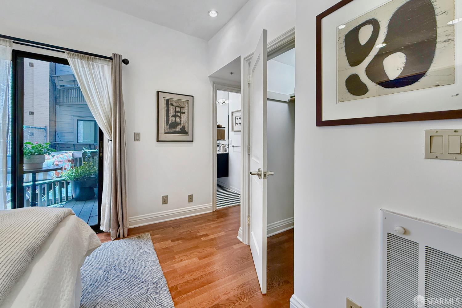 725 Pine Street San Francisco CA 94108