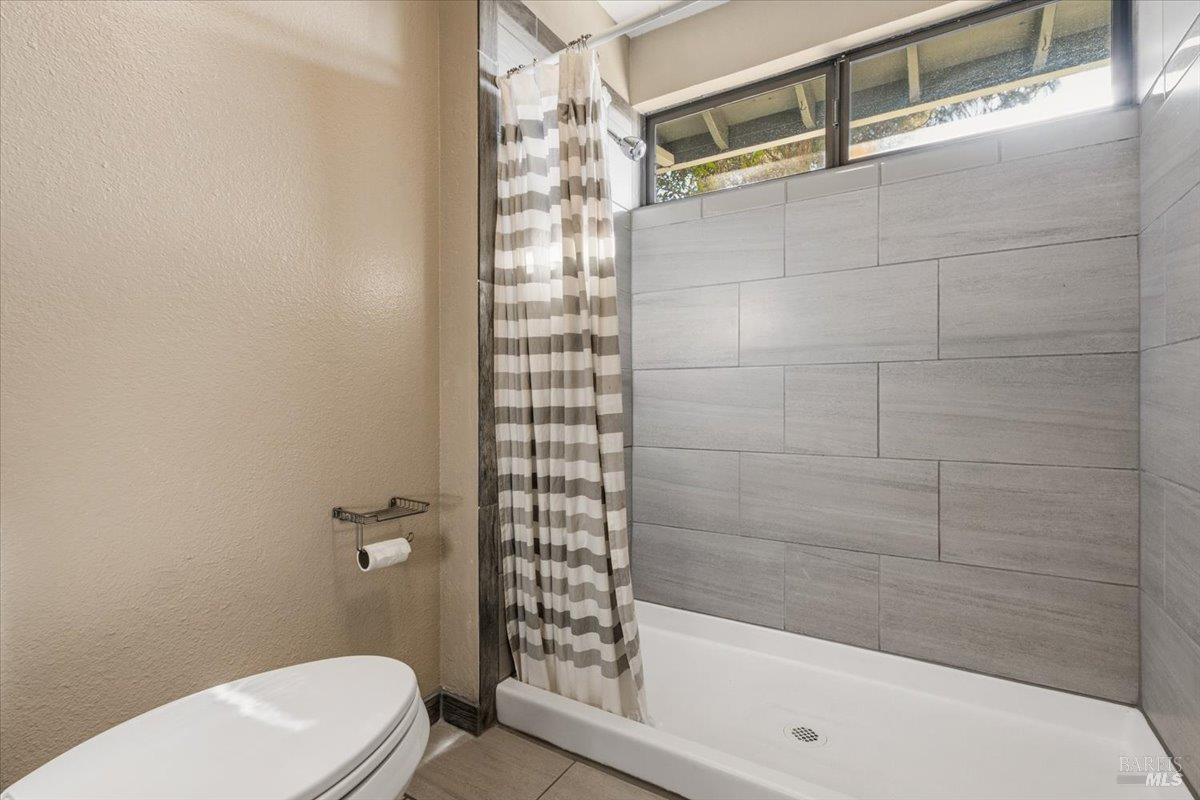 904 Marylyn Circle Petaluma CA 94954