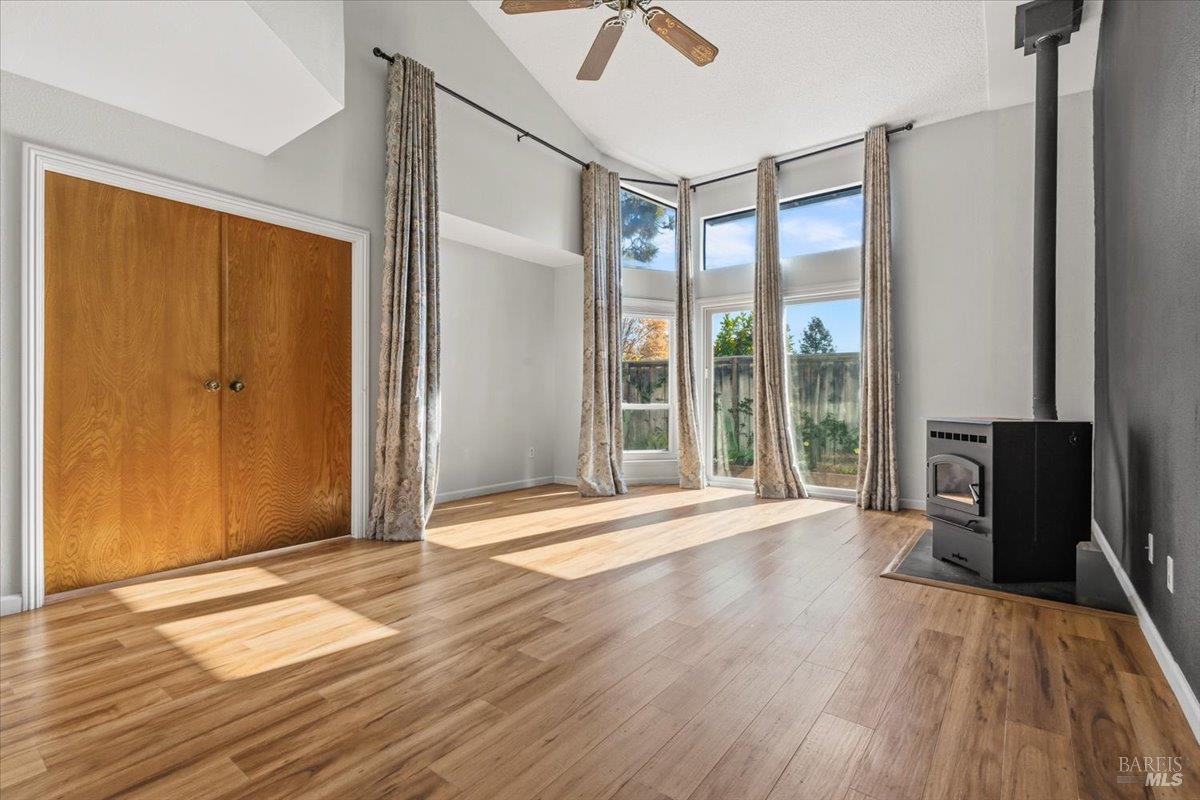 904 Marylyn Circle Petaluma CA 94954
