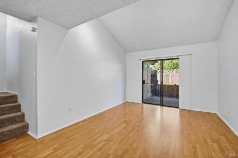 16 Redwood Court Santa Rosa CA 95409