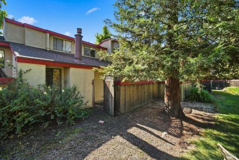 16 Redwood Court Santa Rosa CA 95409