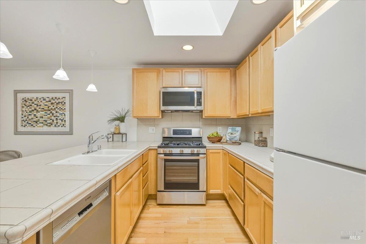 316 El Faisan Drive San Rafael CA 94903