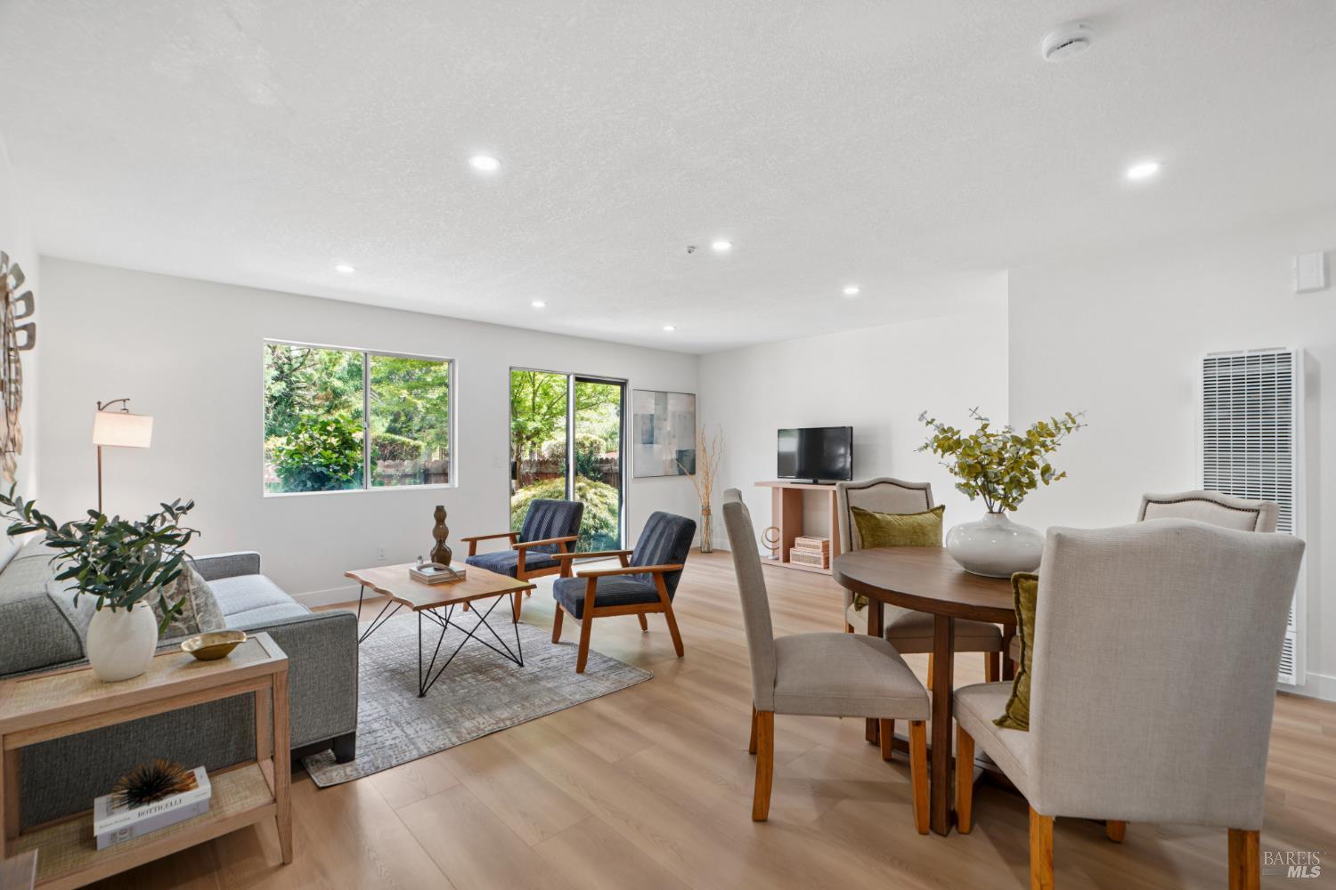 522 Santa Alicia Drive Rohnert Park CA 94928