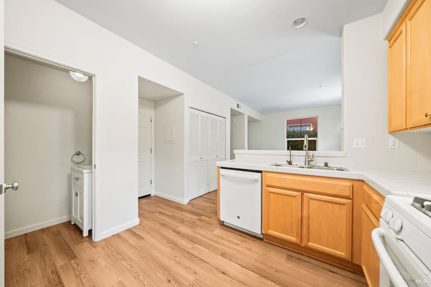 94 Arnold Drive Novato CA 94949