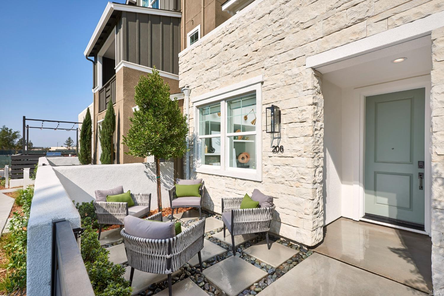 557 Semillon Lane Santa Rosa CA 95403