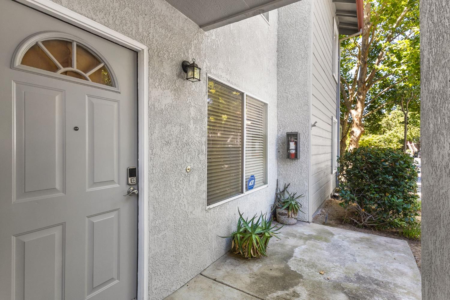 4900 Dover Lane Sacramento CA 95842