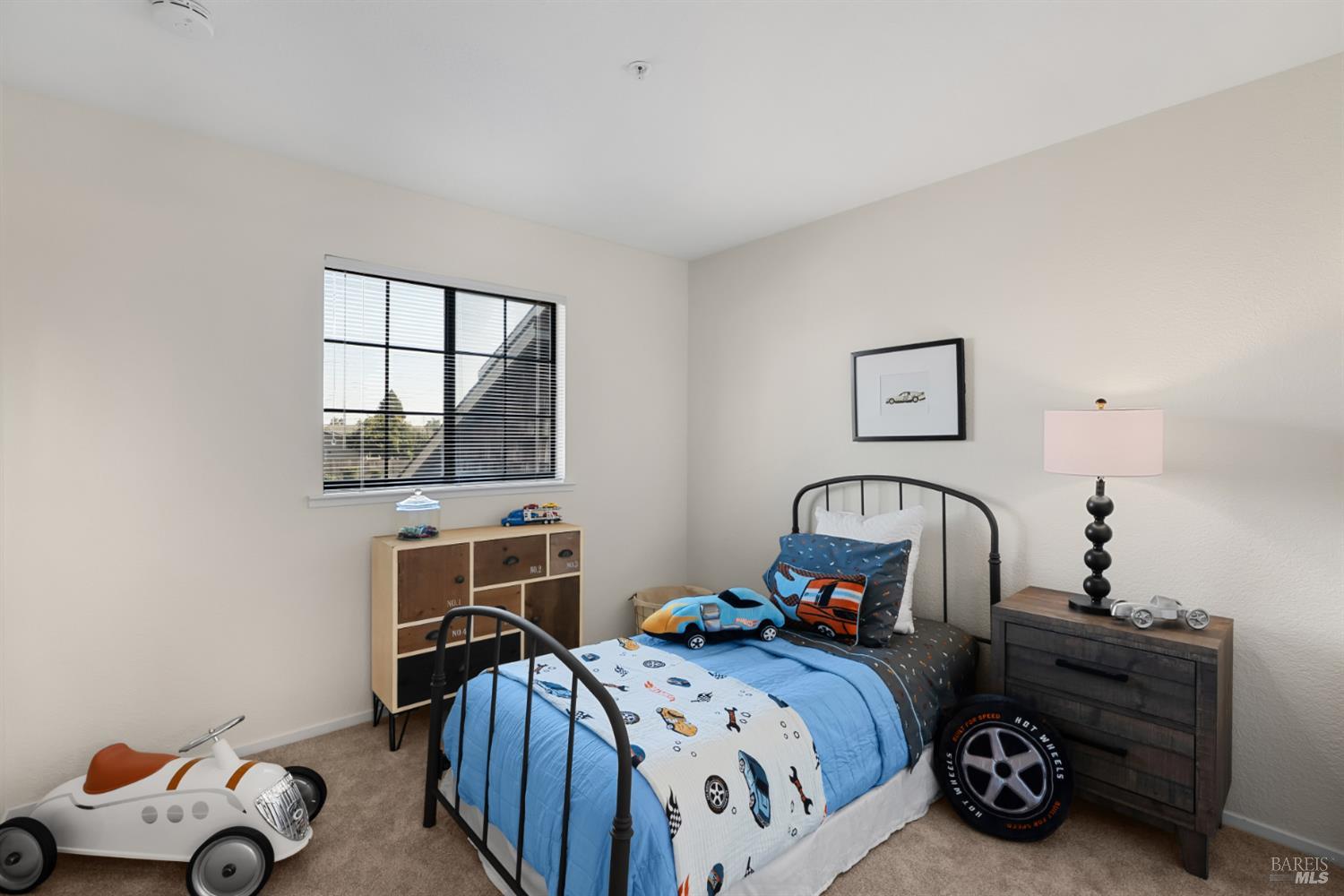 1725 Drake Court Petaluma CA 94954