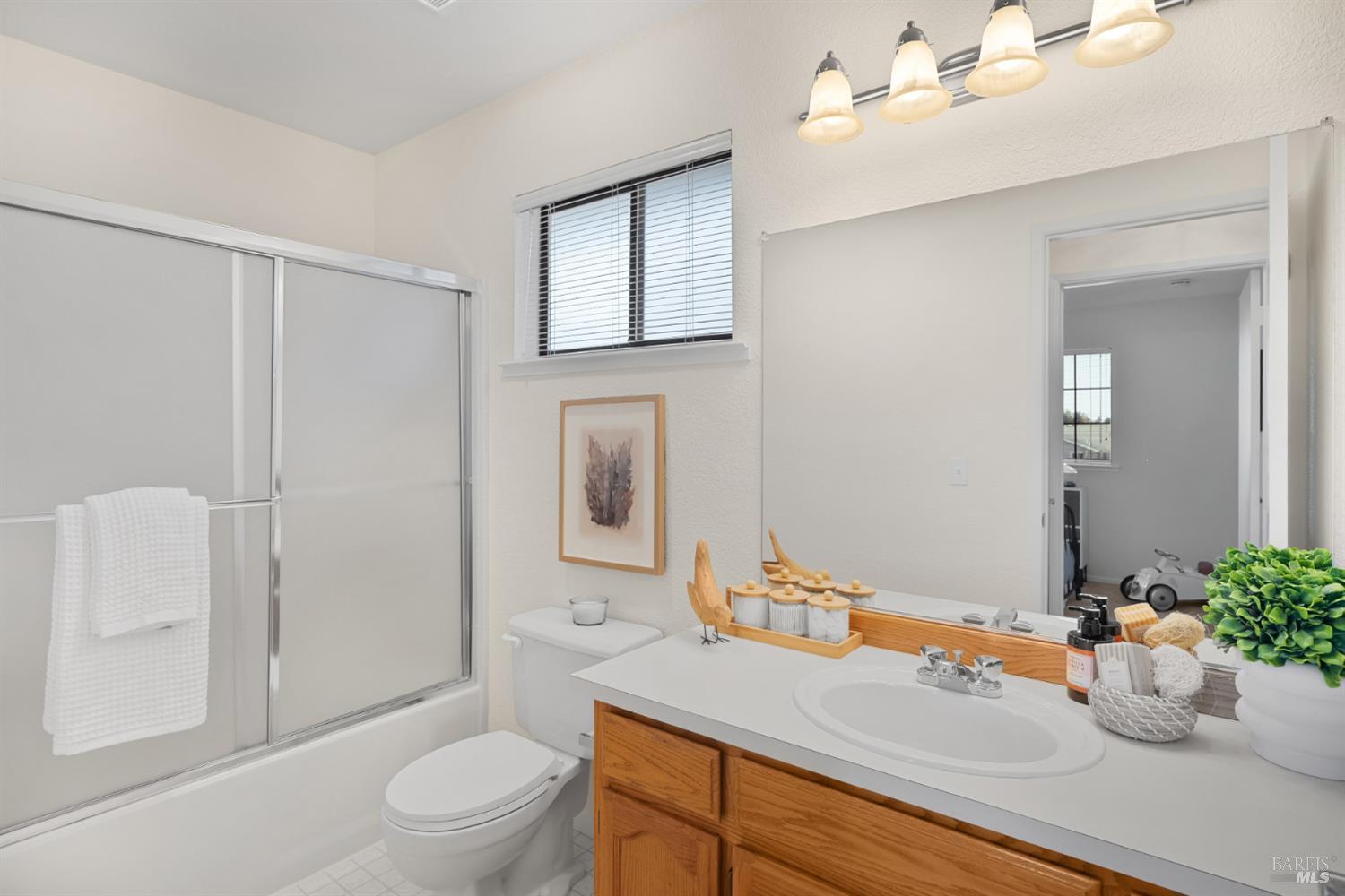 1725 Drake Court Petaluma CA 94954