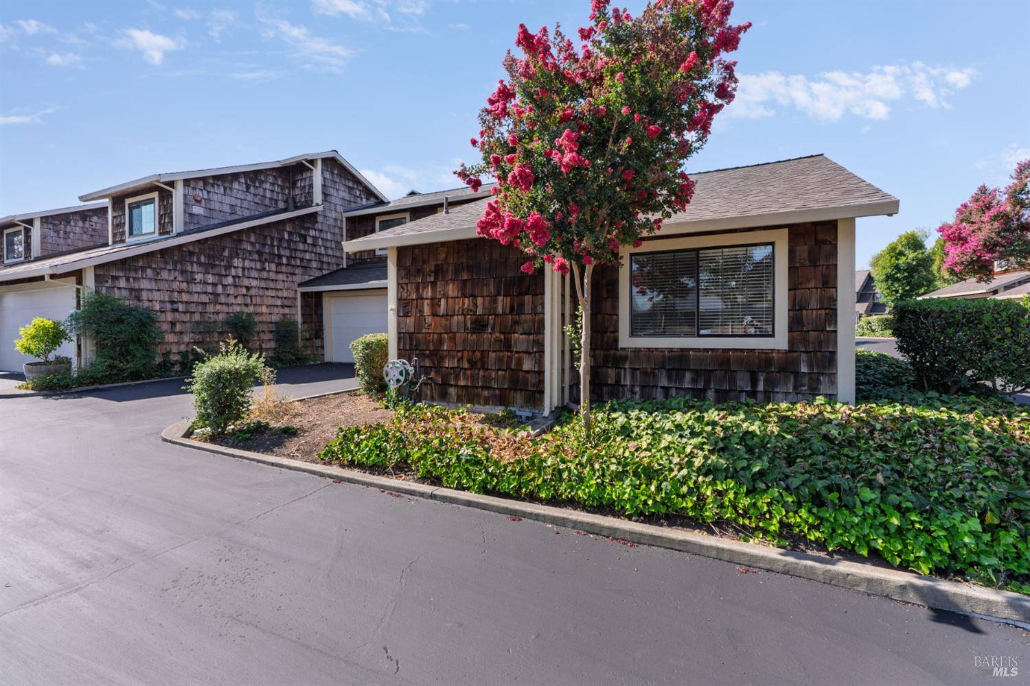 1725 Drake Court Petaluma CA 94954