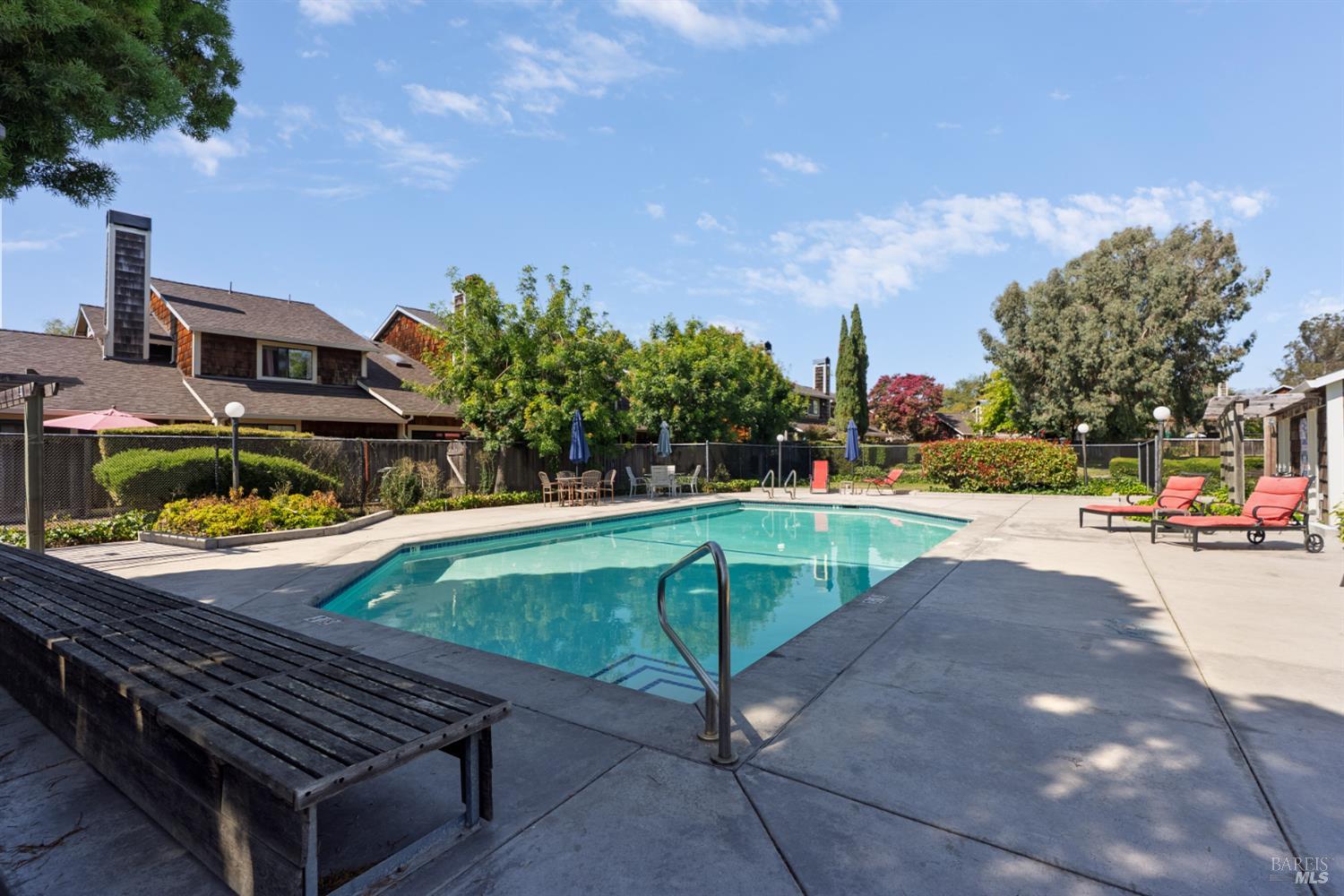 1725 Drake Court Petaluma CA 94954