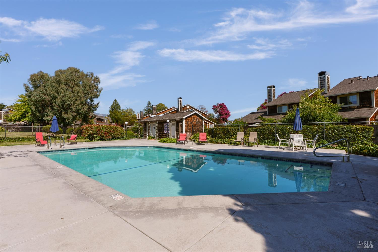 1725 Drake Court Petaluma CA 94954