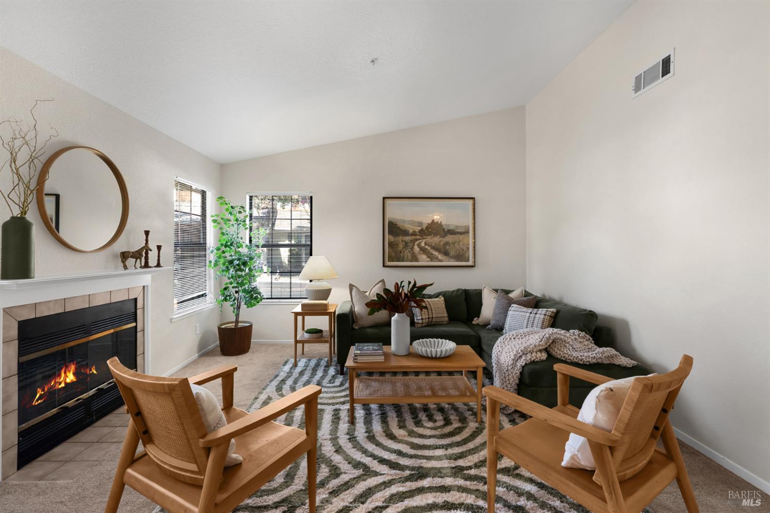 1725 Drake Court Petaluma CA 94954