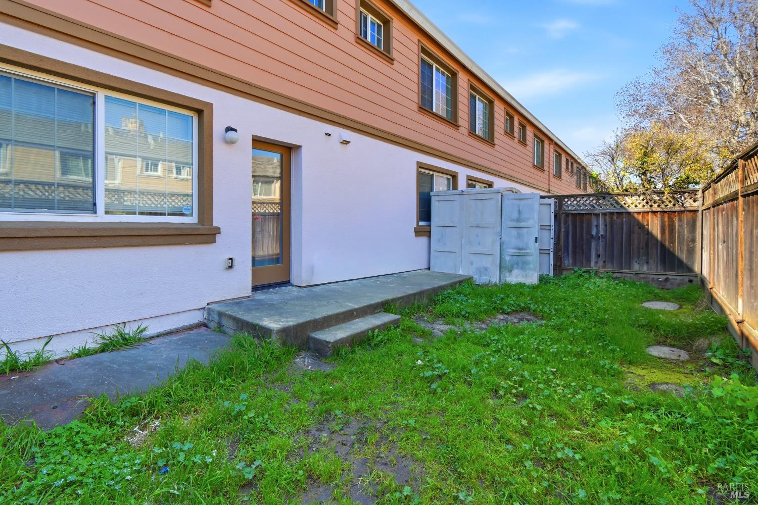 712 Daniels Avenue Vallejo CA 94590