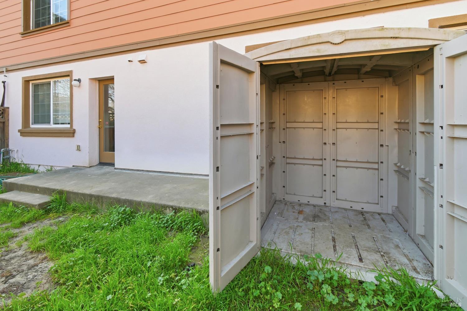 712 Daniels Avenue Vallejo CA 94590