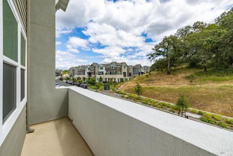 401 Semillon Lane Santa Rosa CA 95403