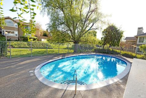 36 Bridle Path Lane Novato CA 94945