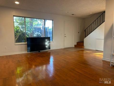 1733 Las Pravadas Court Santa Rosa CA 95409