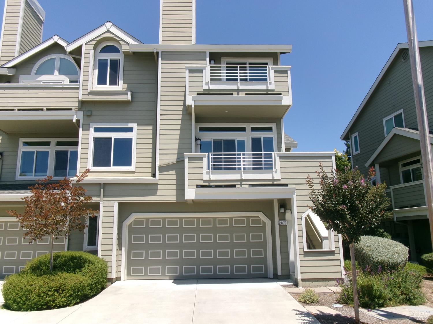 2073 Stonefield Lane Santa Rosa CA 95403