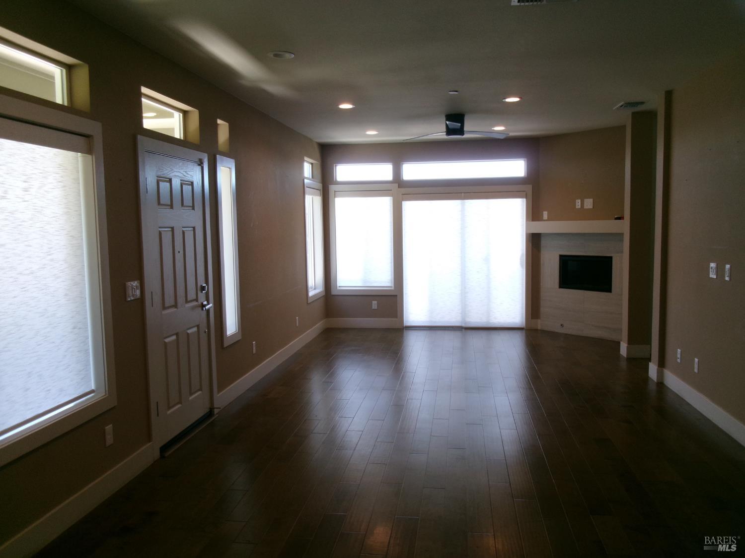 2073 Stonefield Lane Santa Rosa CA 95403