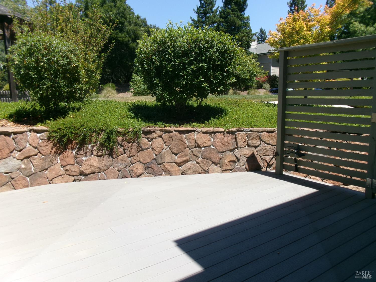 2073 Stonefield Lane Santa Rosa CA 95403
