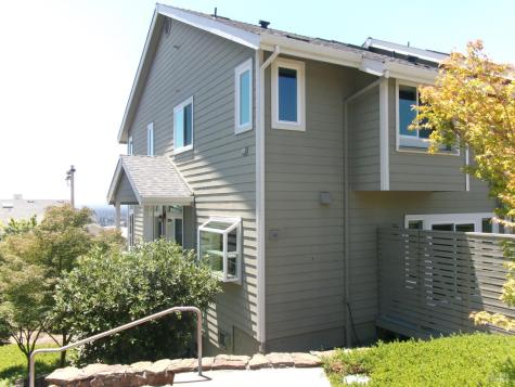 2073 Stonefield Lane Santa Rosa CA 95403
