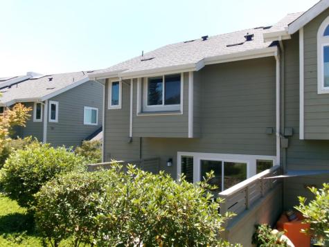 2073 Stonefield Lane Santa Rosa CA 95403