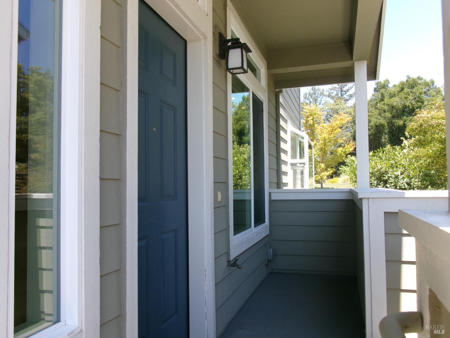 2073 Stonefield Lane Santa Rosa CA 95403