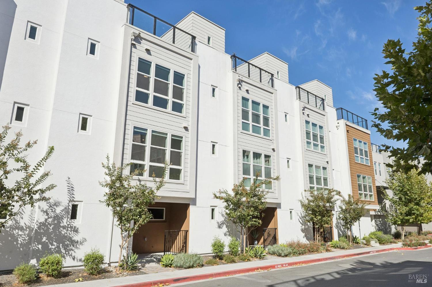 305 Verandah Avenue Novato CA 94945