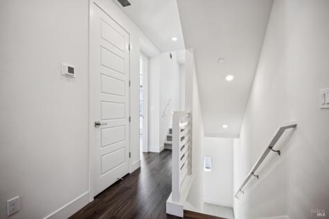 305 Verandah Avenue Novato CA 94945