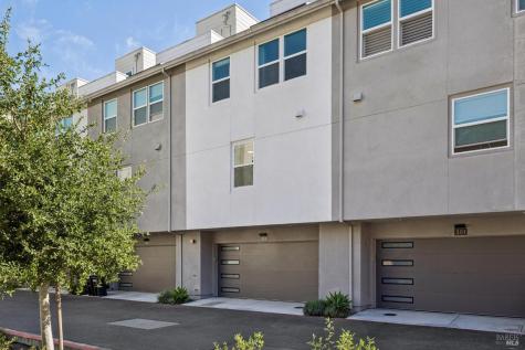 305 Verandah Avenue Novato CA 94945